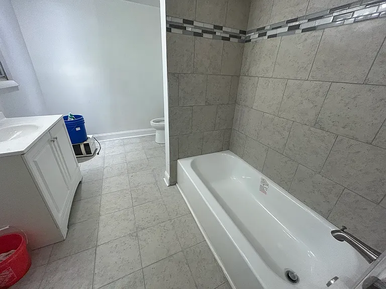 4163 Ridge Ave #1A — Photo 25