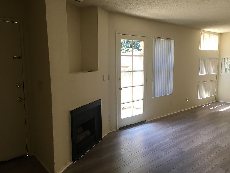 2nd image of 4248 Whitsett Ave APT 101