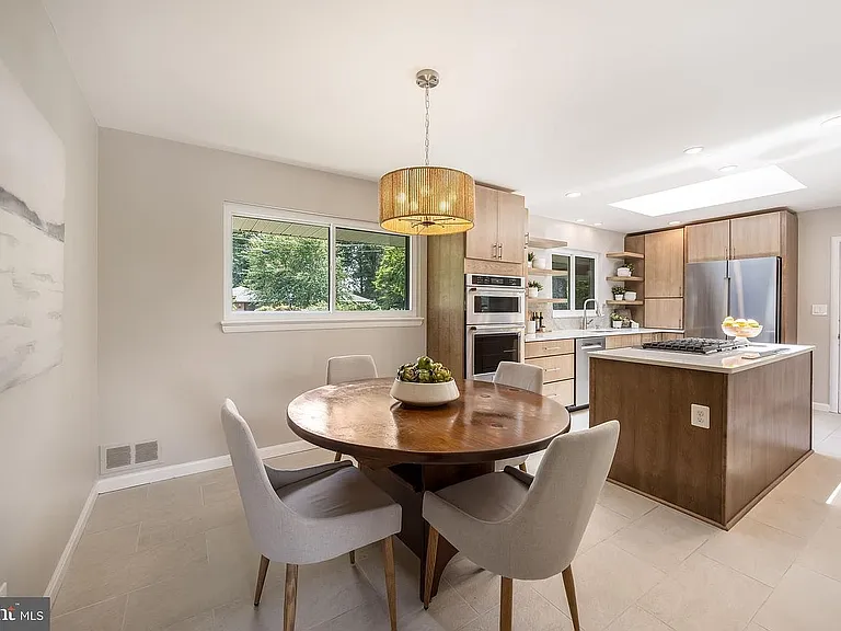3612 Ridgeway Ter — Photo 32