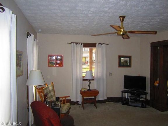 3rd image of 130 Linden Ave SE