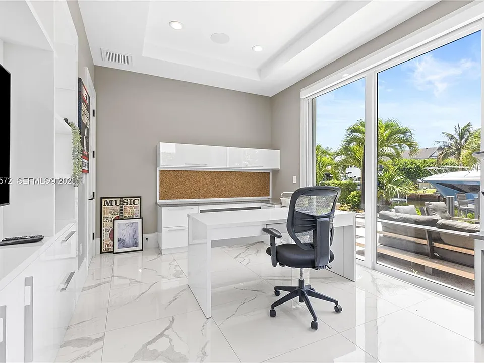 924 Evergreen Dr