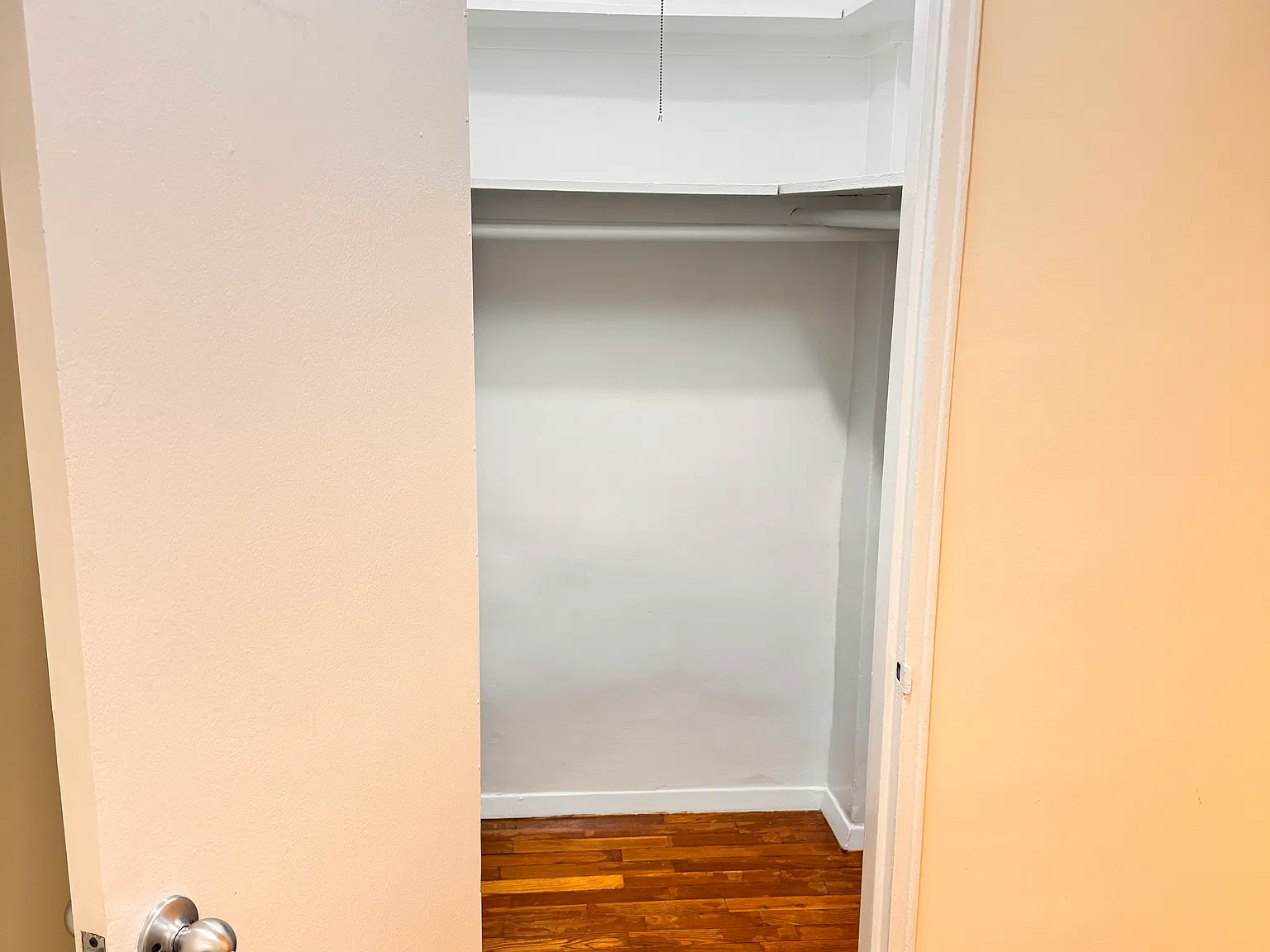 Studio, 600 sqft, $2,200 — Photo 3