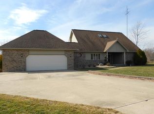 119 Rebecca Dr, Jacksonville, IL 62650