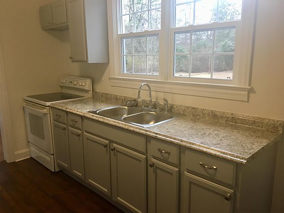 4th image of 114 Woodland Dr