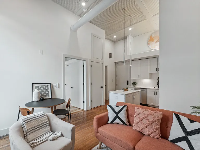 Harper's Flats — Photo 15