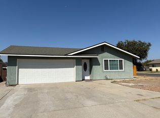 1541 N Central Ct, Visalia, CA 93291