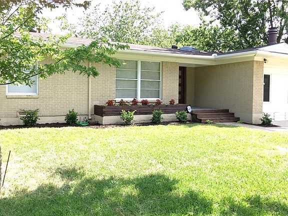 3rd image of 2518 San Paula Ave