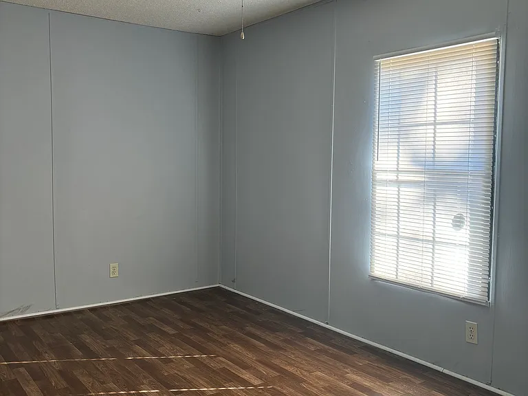 100 Tuckaway Dr #18 — Photo 1