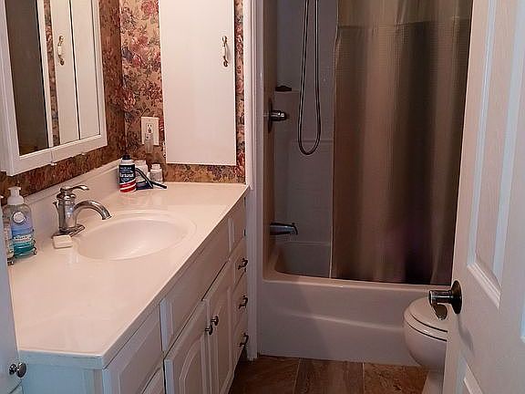 Master bathroom is 6 1/2 ft 9ft