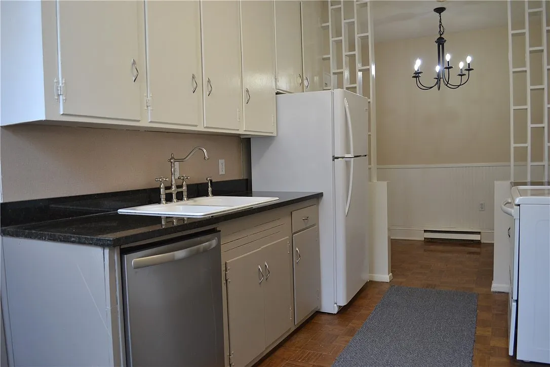 2 bed, 2.0 bath, $1,250 — Photo 2