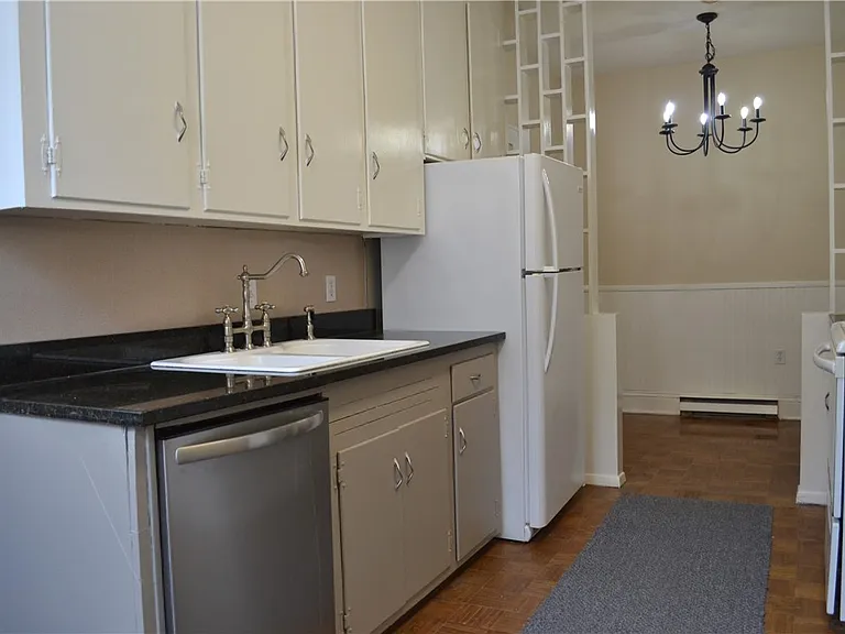 205B Broad St — Photo 2