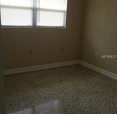 4th image of 2124 N Tuttle Ave