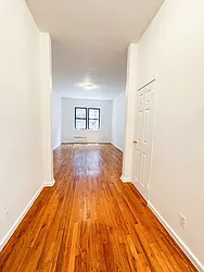 Rented by Urban Real Estate Inc