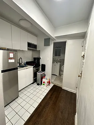 Rented by HOLTON REAL ESTATE INC. | media 8