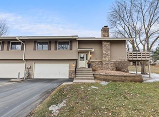 11208 Vessey Cir, Bloomington, MN 55437