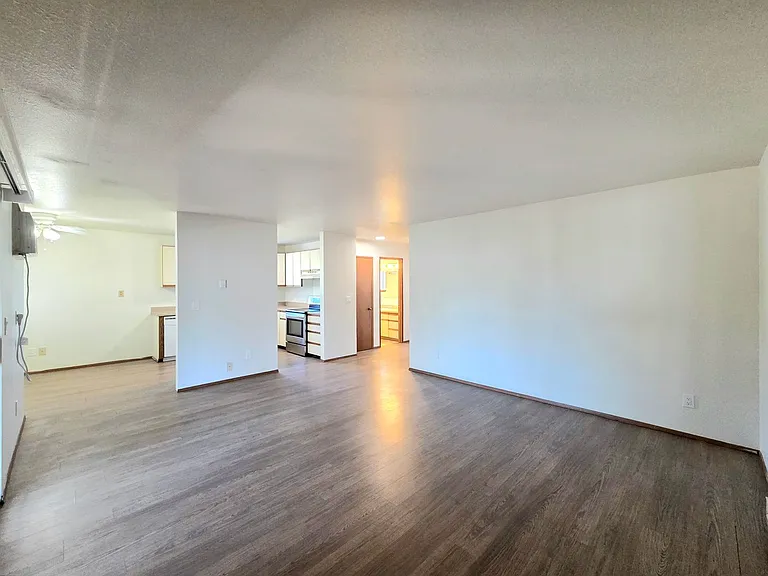124 N Delaware Ave — Photo 4