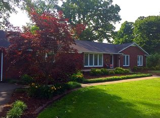 803 Doran Rd, Murray, KY 42071