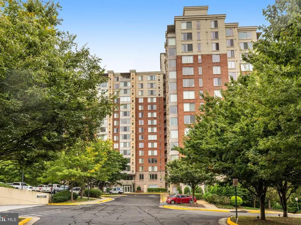 2726 Gallows Rd APT 417, Vienna, VA 22180