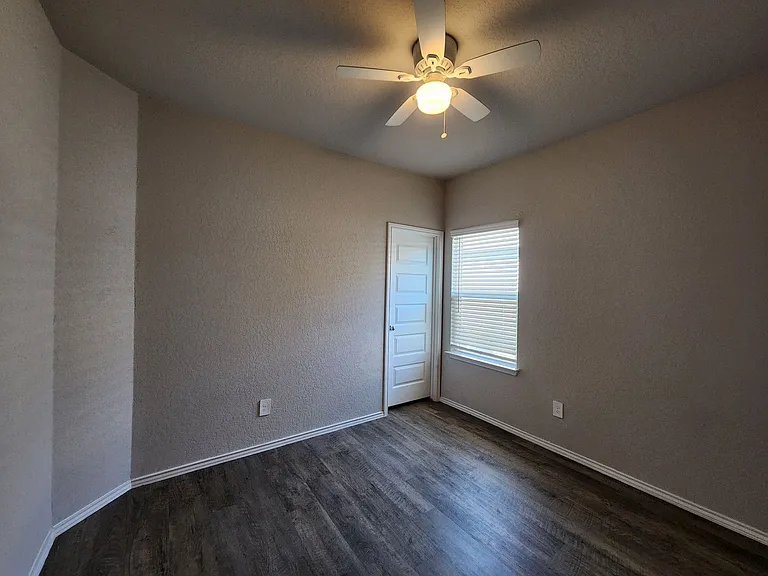621 Jennifer Cv — Photo 22
