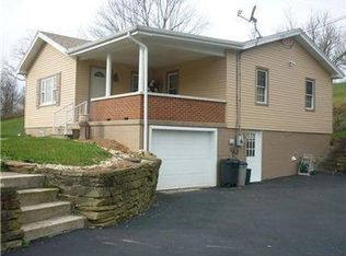 853 Middletown Rd, New Stanton, PA 15672