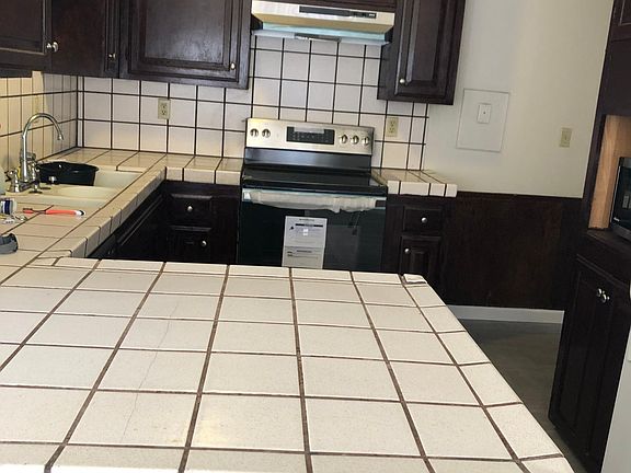 2nd image of 524 Firloch Ave