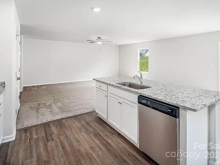 2134 Transatlantic Ave — Photo 5