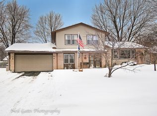 450 Faversham Ct, Bolingbrook, IL 60440
