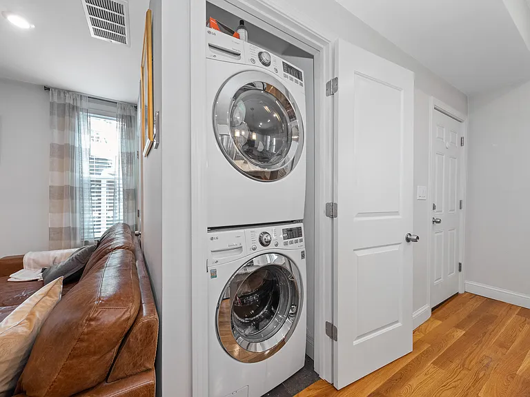 285 Princeton St #2 — Photo 10