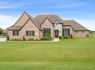 19565 E Boulder Dr, Owasso, OK 74055