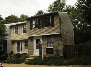 8418 Sugar Creek Ln, Springfield, VA 22153