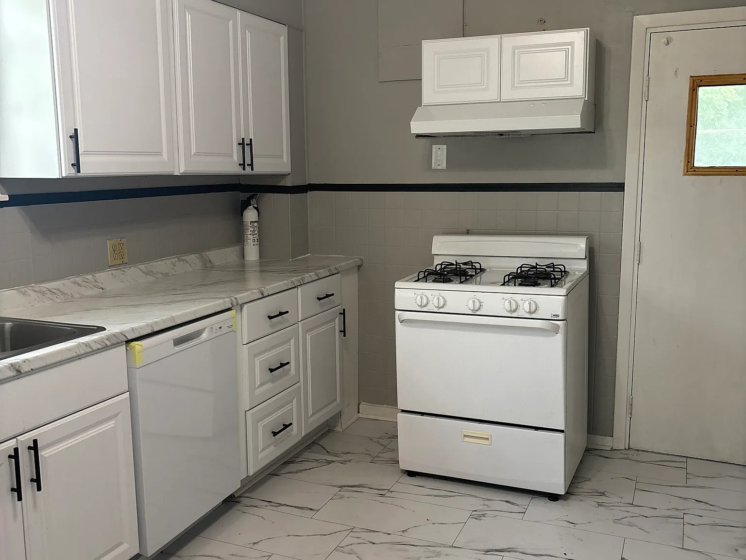 4 bed, 1600 sqft, $1,800 — Photo 3