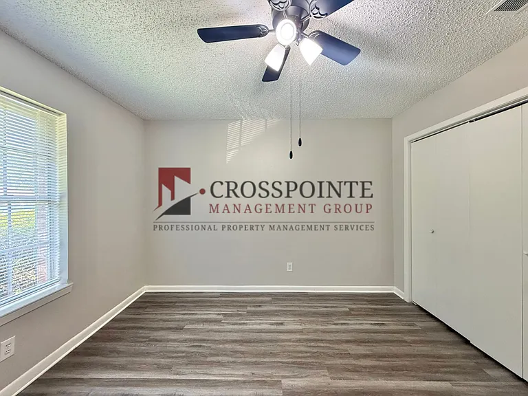 12402 Gentry Triplex — Photo 10