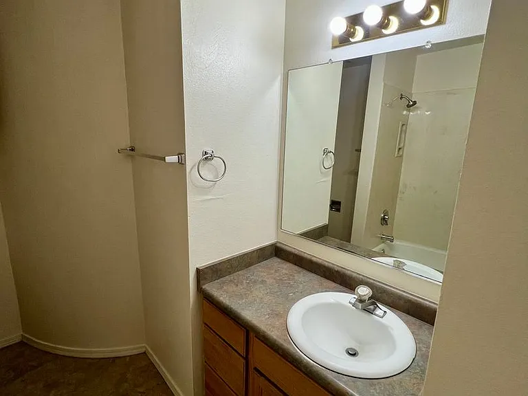 Modern Condo-Style Living Near Nob Hill & UNM $300 Off Move-In Special at The Spirals Apartments — Photo 15