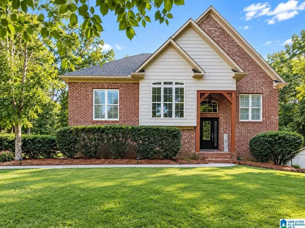 1058 Long Branch Pkwy, Calera, AL 35040