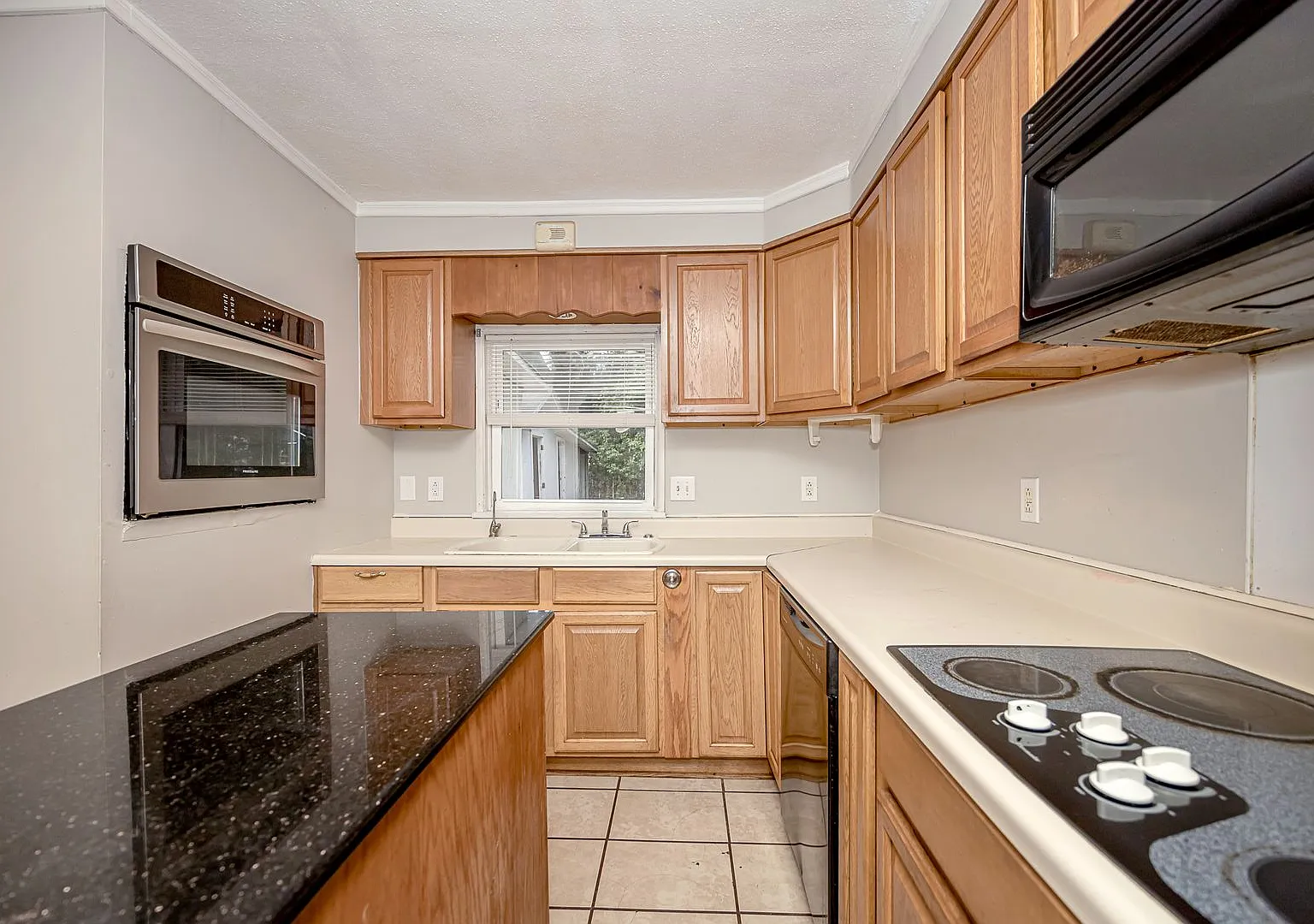 Cute Rental Home — Photo 4