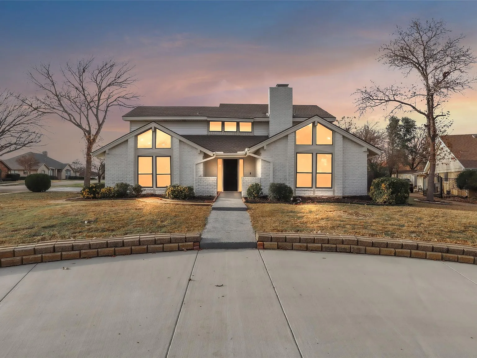 4 bed, 2730 sqft, $3,350 — Photo 3