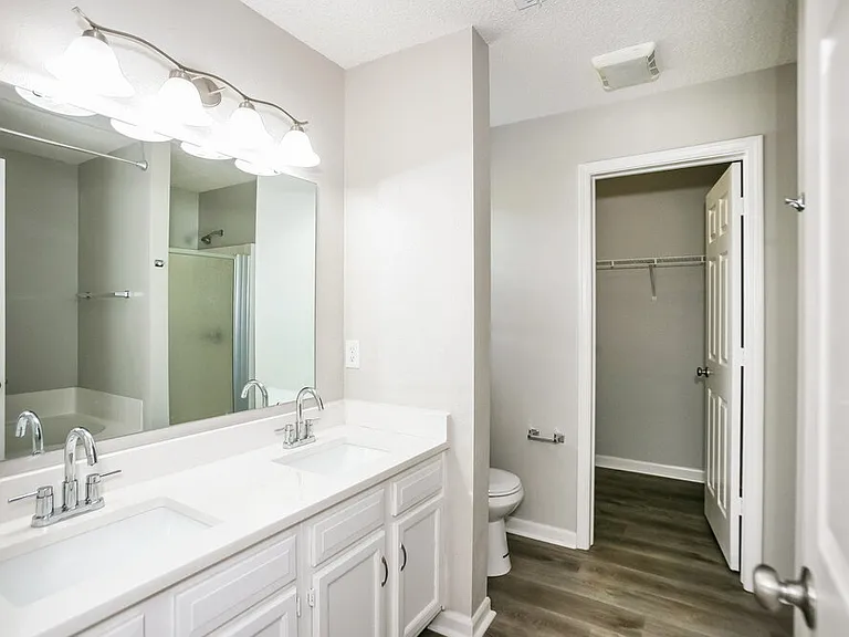 15341 Ten Point Dr — Photo 11