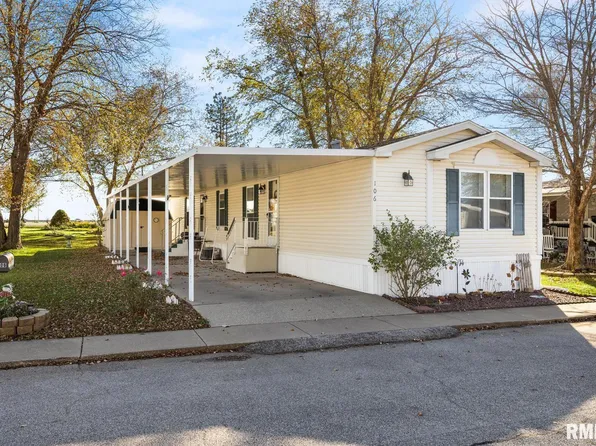 106 Aspen Dr, Morton, IL 61550