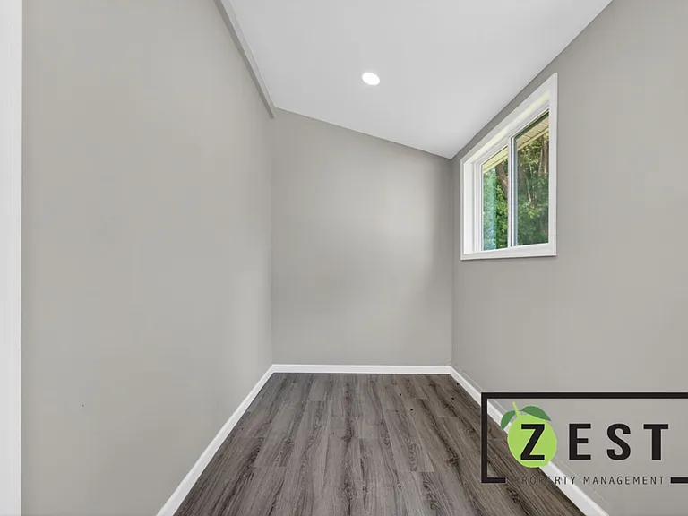 11726 Deering St — Photo 22