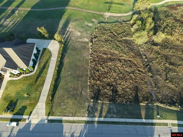 38 S Sheeks Dr, Mountain Home, AR 72653