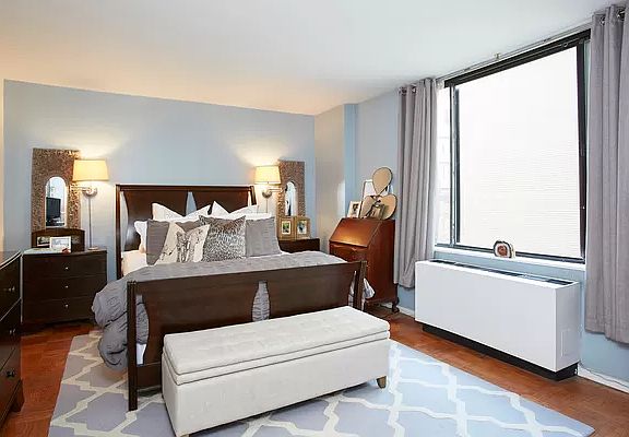 3rd image of 309 E 49th St APT 8E