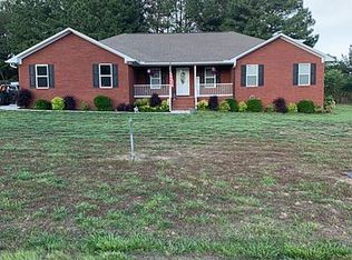 60 Pine Dr, Geraldine, AL 35974