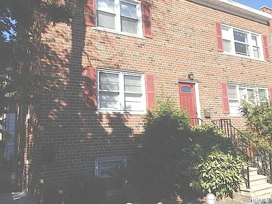 Rented by Re/Max In The City | media 1