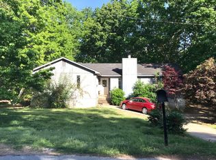 1652 Rogers Cir, Gainesville, GA 30507