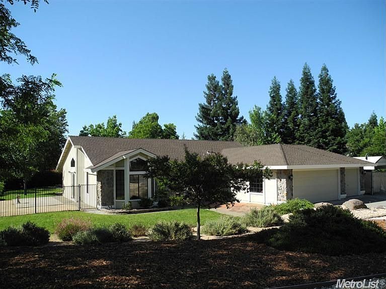 1st image of 1850 Delphina Ct