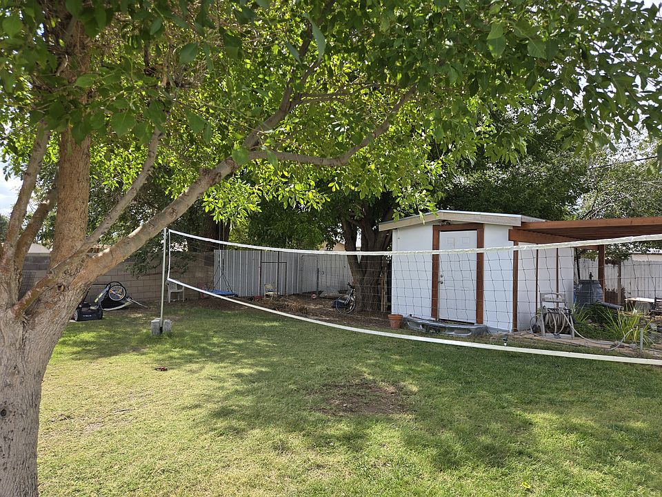 1st image of 521 Palisades Dr NW