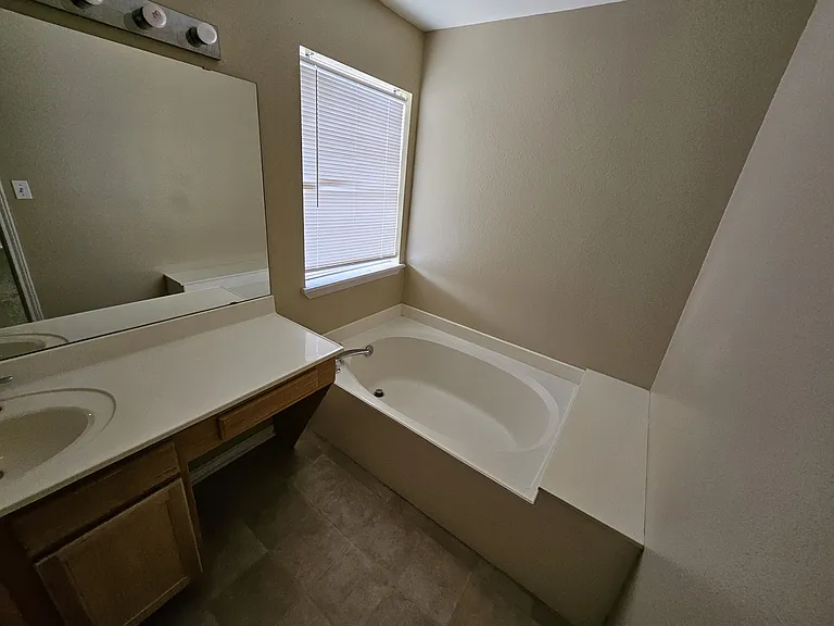7630 Cedar Brook Dr — Photo 14