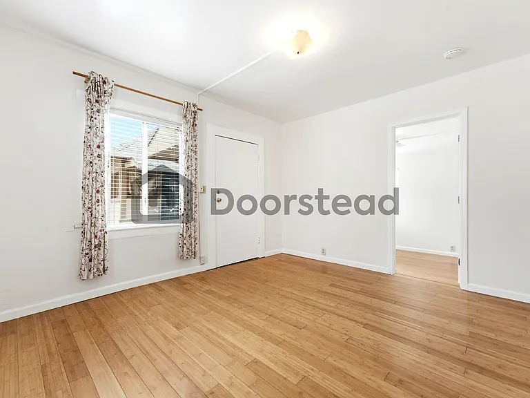 4339 Adeline St #B — Photo 7