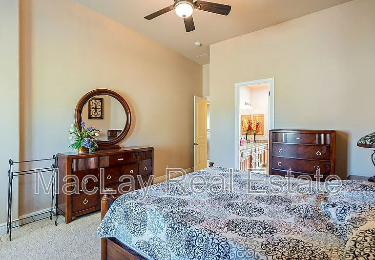 2720 E Jade Pl — Photo 50