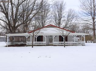 495 Sutton Ln N, Mayfield, KY 42066
